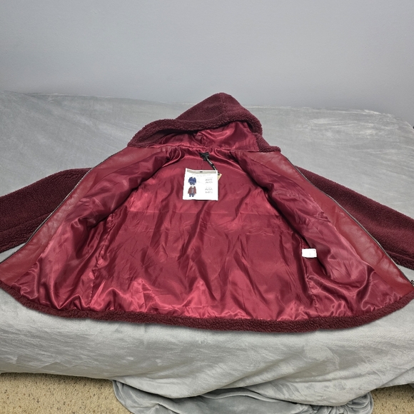 jacket - Picture 2 of 4